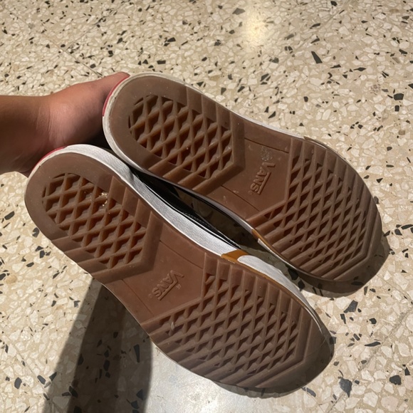 Vans platform - Picture 4 of 5